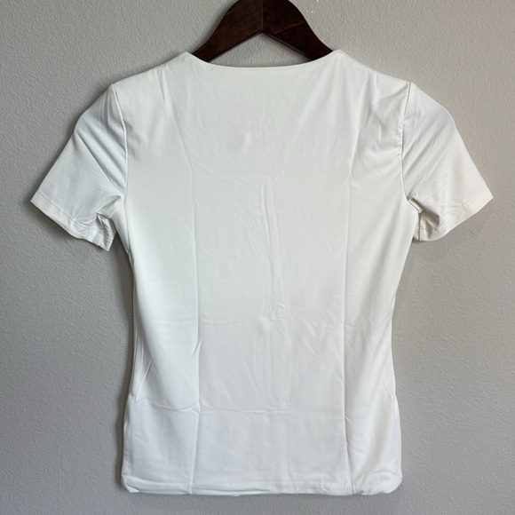 Industry White Short Sleeve Layering Tee Size XS - Picture 2 of 3